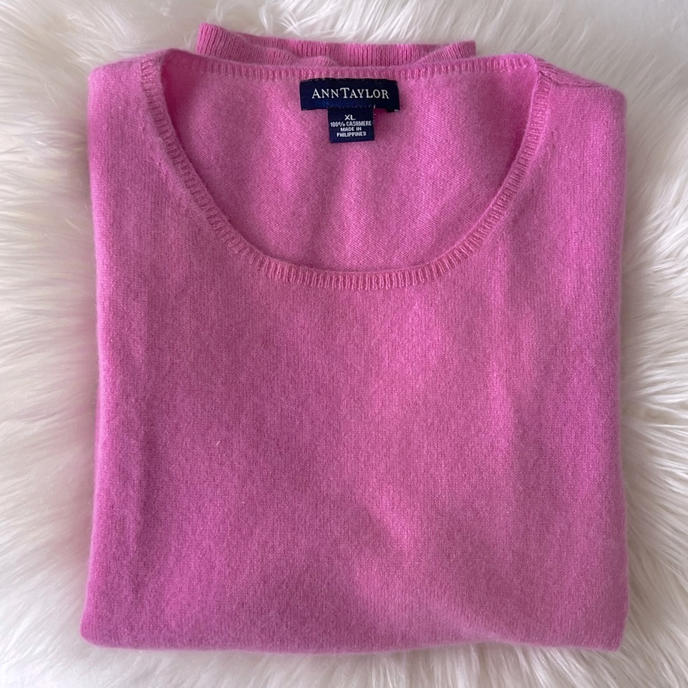 Ann Taylor 100% cashmere sweater vest